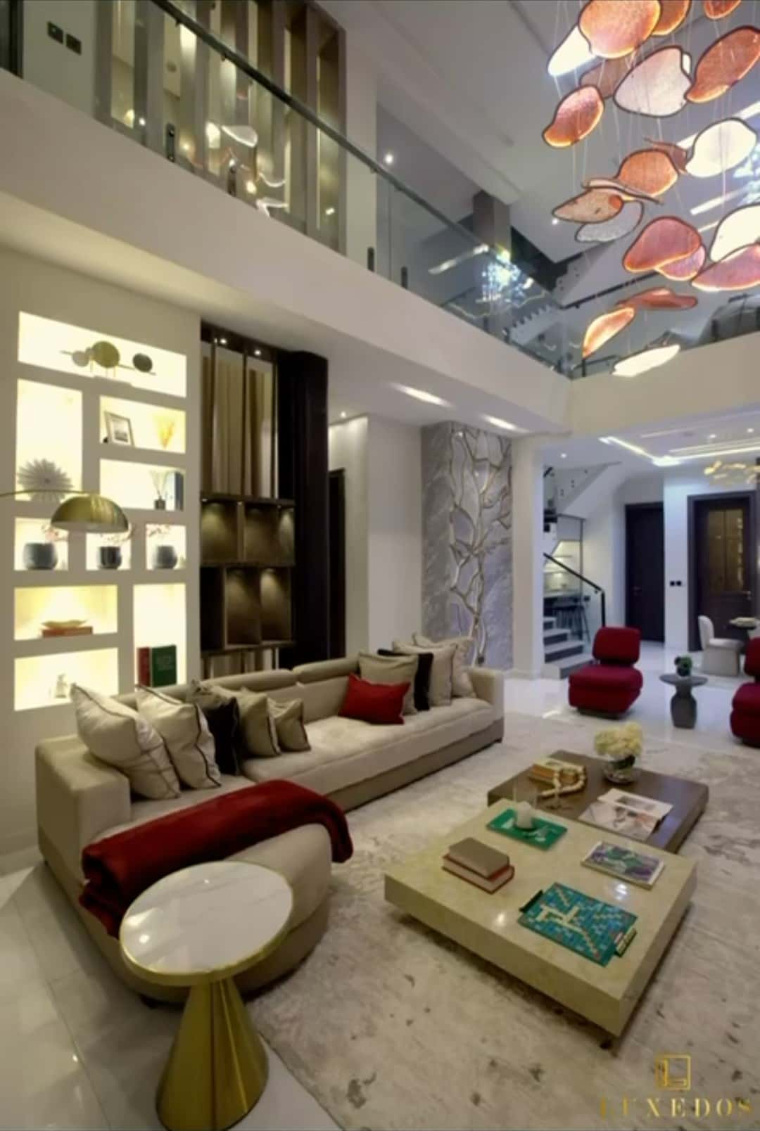 Luxury 5-Bedroom Duplex Shortlet with Pool & BQ, Lagos